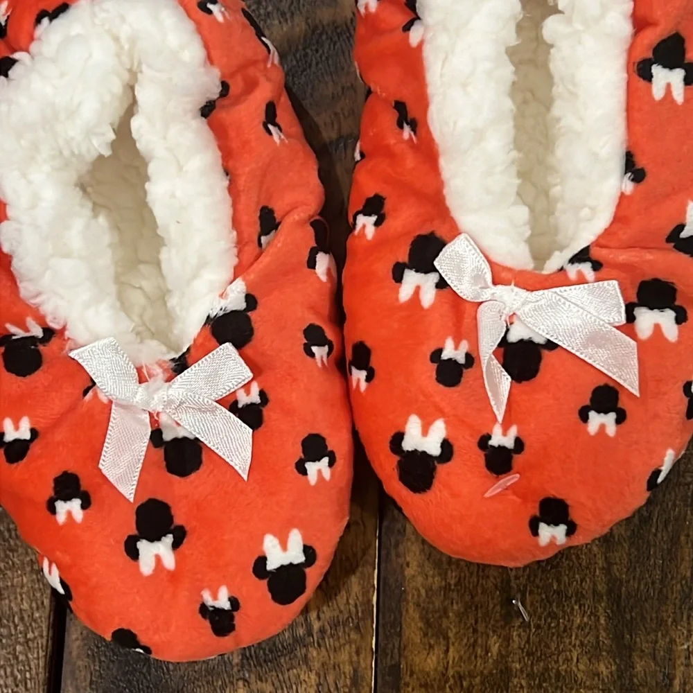 Disney Minnie  Gripper Slippers  Fuzzy Babba slipper socks